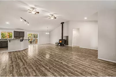16050 Dick Road, La Pine, OR 97739 - Photo 9