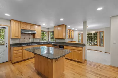 2999 NW Three Sisters, Bend, OR 97703 - Photo 9