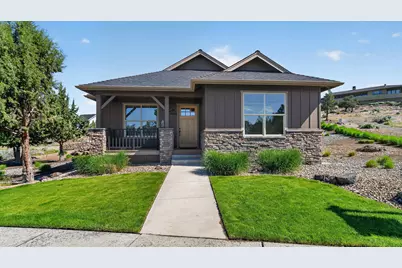 1202 SE Yarrow Avenue, Madras, OR 97741 - Photo 1