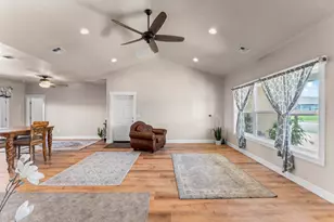 412 Barnum Dr, Phoenix, OR 97535 - Photo 13