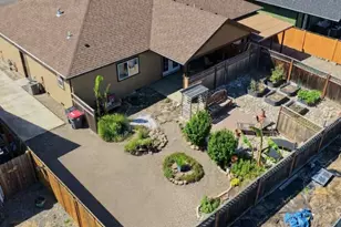 412 Barnum Dr, Phoenix, OR 97535 - Photo 29