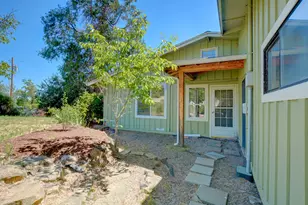 1545 Old Stage, Medford, OR 97502 - Photo 49
