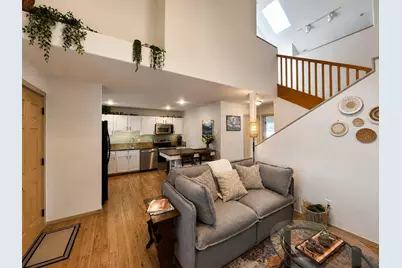 1933 NW Monterey Pines Drive #UNIT 4, Bend, OR 97703 - Photo 3