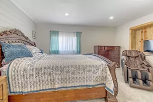 1070 NW 10th St, Prineville, OR 97754 - Photo 13