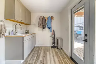 1070 NW 10th Street #A & #B, Prineville, OR 97754 - Photo 19