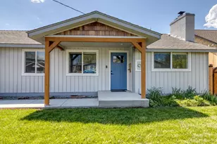 1070 NW 10th St, Prineville, OR 97754 - Photo 3
