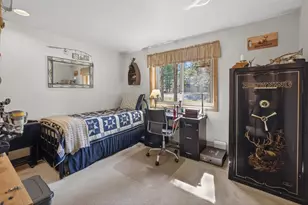 57803 Mt Rainier Ln, Sunriver, OR 97707 - Photo 15
