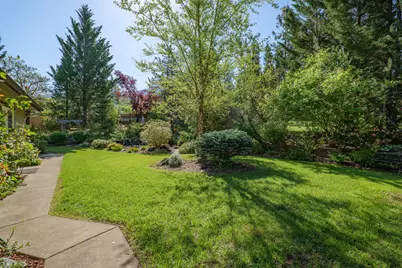 345 Ponderosa Lane, Grants Pass, OR 97527 - Photo 31