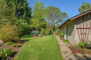 345 Ponderosa Ln, Grants Pass, OR 97527 - Photo 37