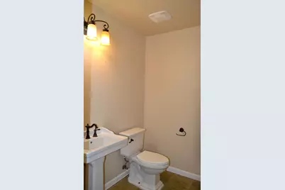 172 SE Yorktown Drive, Grants Pass, OR 97527 - Photo 13