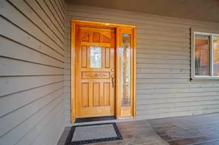 18252 Ollalie Ln, Sunriver, OR 97707 - Photo 3