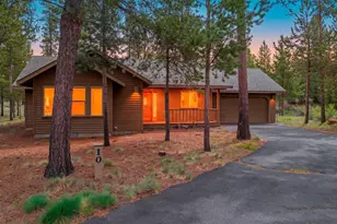18252 Ollalie Ln, Sunriver, OR 97707 - Photo 1