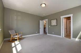 21362 Bear Creek Rd, Bend, OR 97702 - Photo 19
