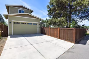21362 Bear Creek Rd, Bend, OR 97702 - Photo 43