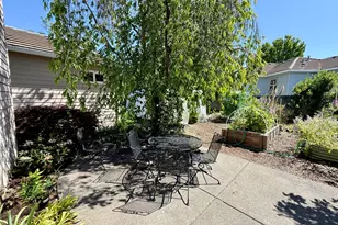 769 Mountain View Dr, Medford, OR 97504 - Photo 31