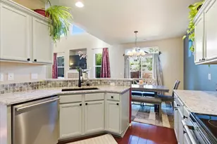 723 N Freemont St, Sisters, OR 97759 - Photo 11