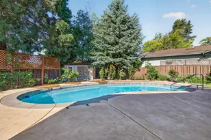 2432 London Cir, Medford, OR 97504 - Photo 31