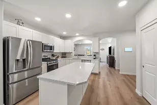 3734 SW Lava Pl, Redmond, OR 97756 - Photo 7