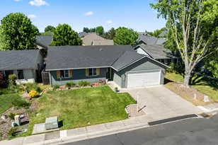 1935 Walnut Grove Ln, Central Point, OR 97502 - Photo 35