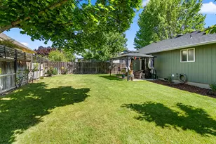 1935 Walnut Grove Ln, Central Point, OR 97502 - Photo 27