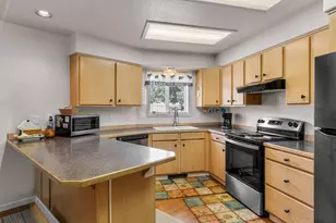 380 SE Hering Rd, Madras, OR 97741 - Photo 9