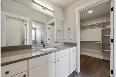20520 NE Empire Avenue, Bend, OR 97701 - Photo 17