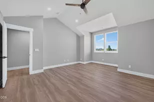 20520 NE Empire Ave, Bend, OR 97701 - Photo 31