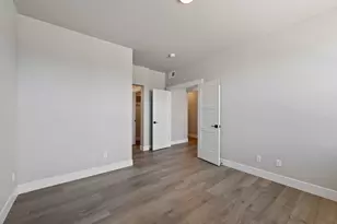 20520 NE Empire Ave, Bend, OR 97701 - Photo 15