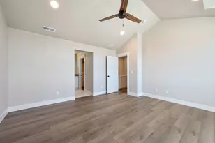 20520 NE Empire Ave, Bend, OR 97701 - Photo 21