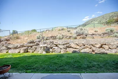 5521 Benchwood Avenue, Klamath Falls, OR 97603 - Photo 25