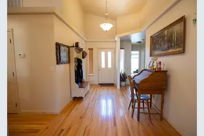 5521 Benchwood Avenue, Klamath Falls, OR 97603 - Photo 3