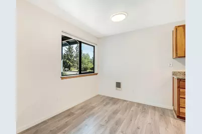 [Address not provided], Bend, OR 97701 - Photo 9