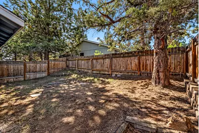 [Address not provided], Bend, OR 97701 - Photo 17