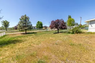 7257 Hilyard Ave, Klamath Falls, OR 97603 - Photo 49