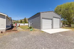 7257 Hilyard Ave, Klamath Falls, OR 97603 - Photo 7