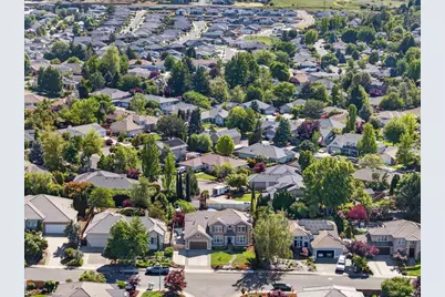 2258 Gene Cameron Way, Medford, OR 97504 - Photo 61