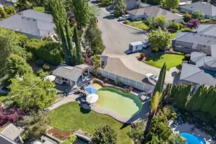 2258 Gene Cameron Wy, Medford, OR 97504 - Photo 55