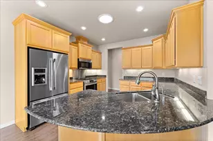 103 Greenmoor Dr, Eagle Point, OR 97524 - Photo 11