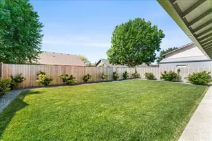 2953 Naples Dr, Grants Pass, OR 97527 - Photo 25