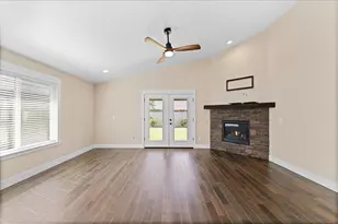 2953 Naples Dr, Grants Pass, OR 97527 - Photo 11
