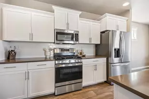 2513 NW Upas Way, Redmond, OR 97756 - Photo 9