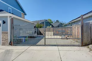 266 Reanna Way, Medford, OR 97501 - Photo 3
