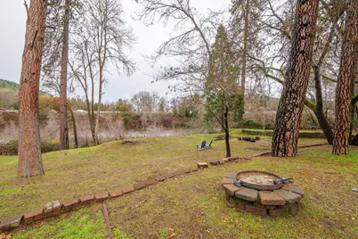 8730 Rogue River Highway, Grants Pass, OR 97527 - Photo 31