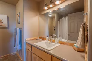 8475 NW Eagle Dr, Redmond, OR 97756 - Photo 17