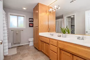 2928 Flint Ridge Ave, Medford, OR 97504 - Photo 17