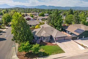 2928 Flint Ridge Ave, Medford, OR 97504 - Photo 37