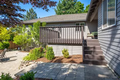 2928 Flint Ridge Avenue, Medford, OR 97504 - Photo 21