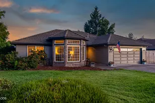 2928 Flint Ridge Ave, Medford, OR 97504 - Photo 41