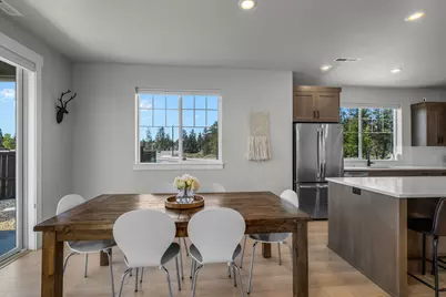 60933 SE Sydney Harbor Court, Bend, OR 97702 - Photo 11