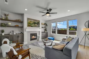 60933 SE Sydney Harbor Ct, Bend, OR 97702 - Photo 15